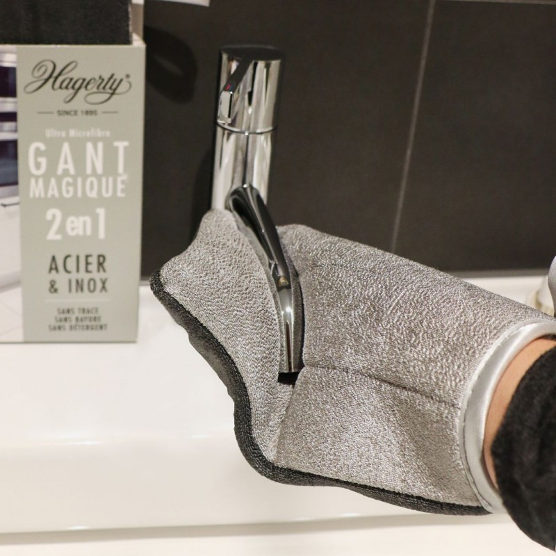 Gant microfibre pour nettoyer les surfaces en acier ou inox