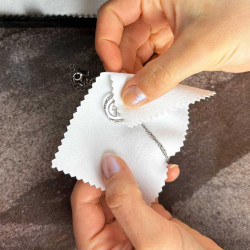 Jewelry Dry Wipes: Kuivat puhdistusliinat koruille